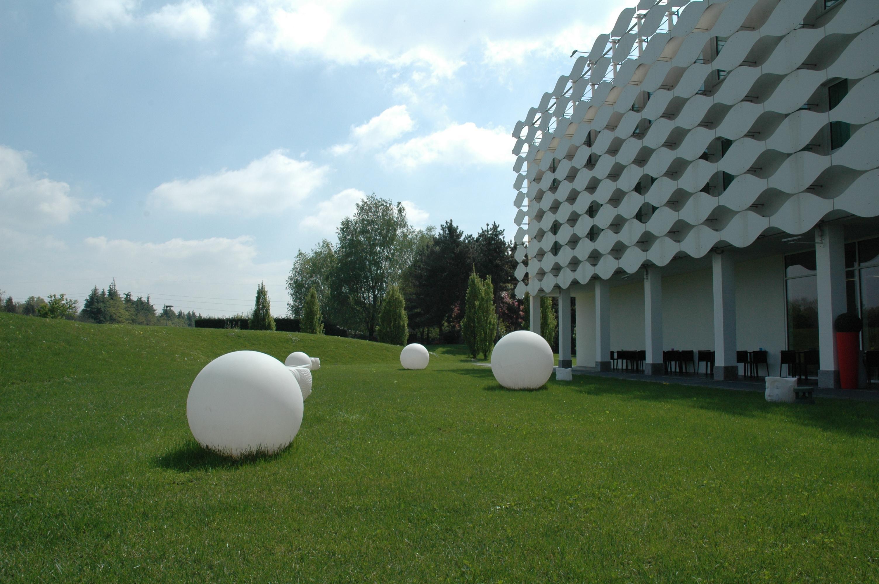 Mo.Om Hotel Olgiate Olona Esterno foto