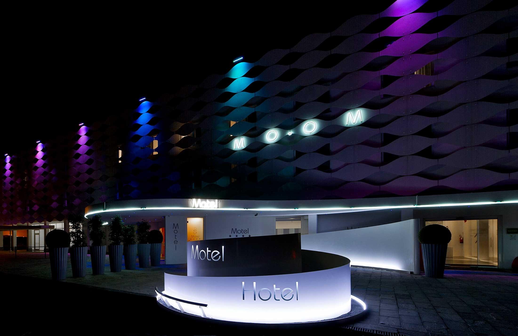 Mo.Om Hotel Olgiate Olona Esterno foto